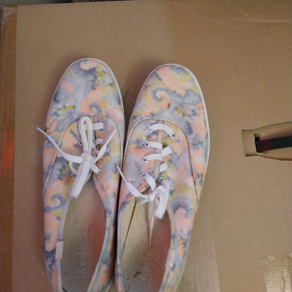 Keds Women's size 9 Floral